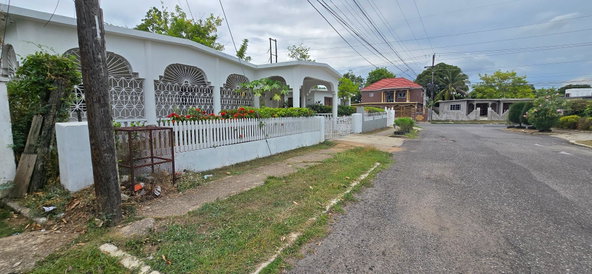 Twenty-First image of 4 Braemar Avenue in Ensom City, St. Catherine, Jamaica - property is For Sale