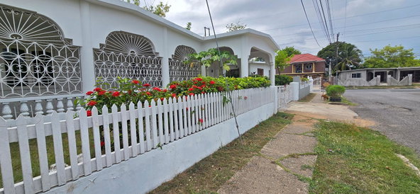 Third image of 4 Braemar Avenue in Ensom City, St. Catherine, Jamaica - property is For Sale