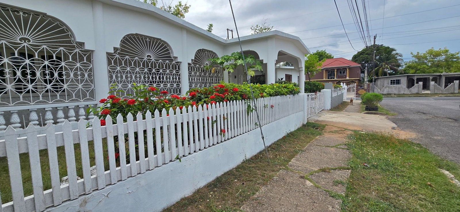 Fourth image of 4 Braemar Avenue in Ensom City, St. Catherine, Jamaica - property is For Sale