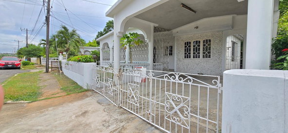 Sixth image of 4 Braemar Avenue in Ensom City, St. Catherine, Jamaica - property is For Sale