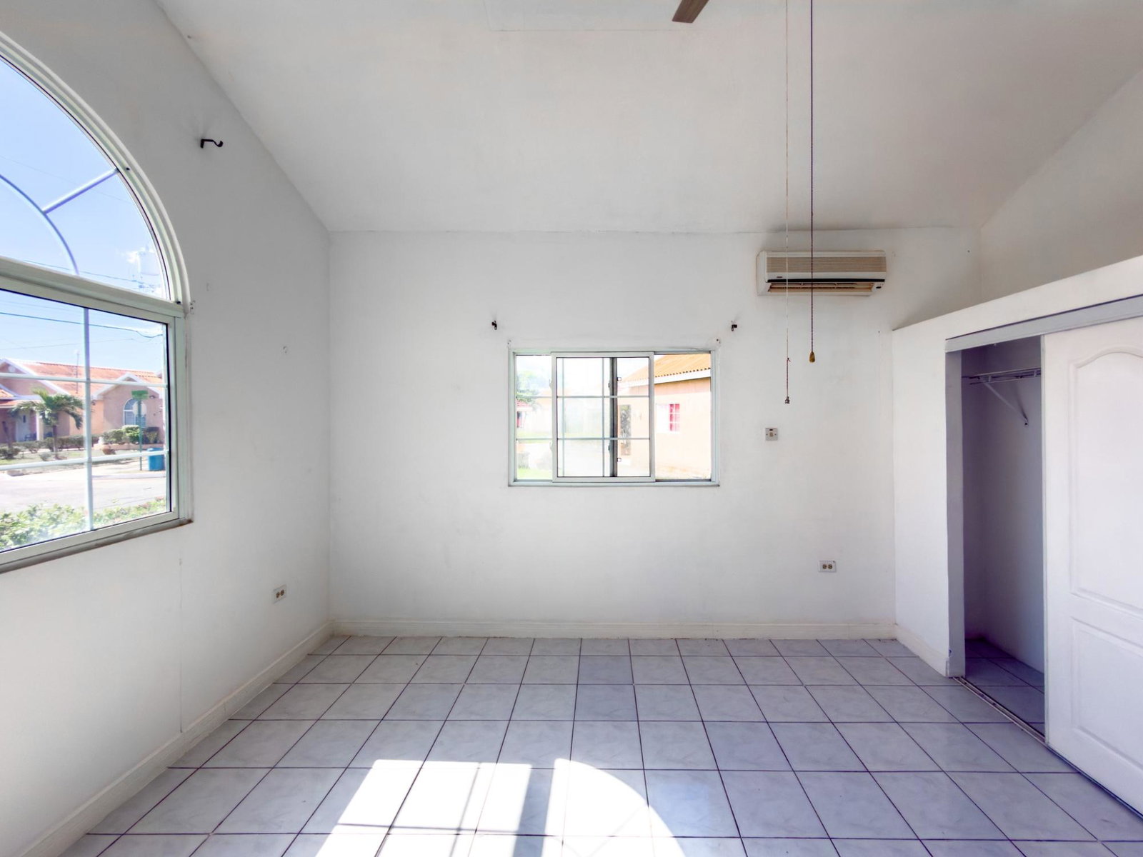 Ninth image of Caribbean Estate,portmore in Caribbean Estates, St. Catherine, Jamaica - property is For Sale