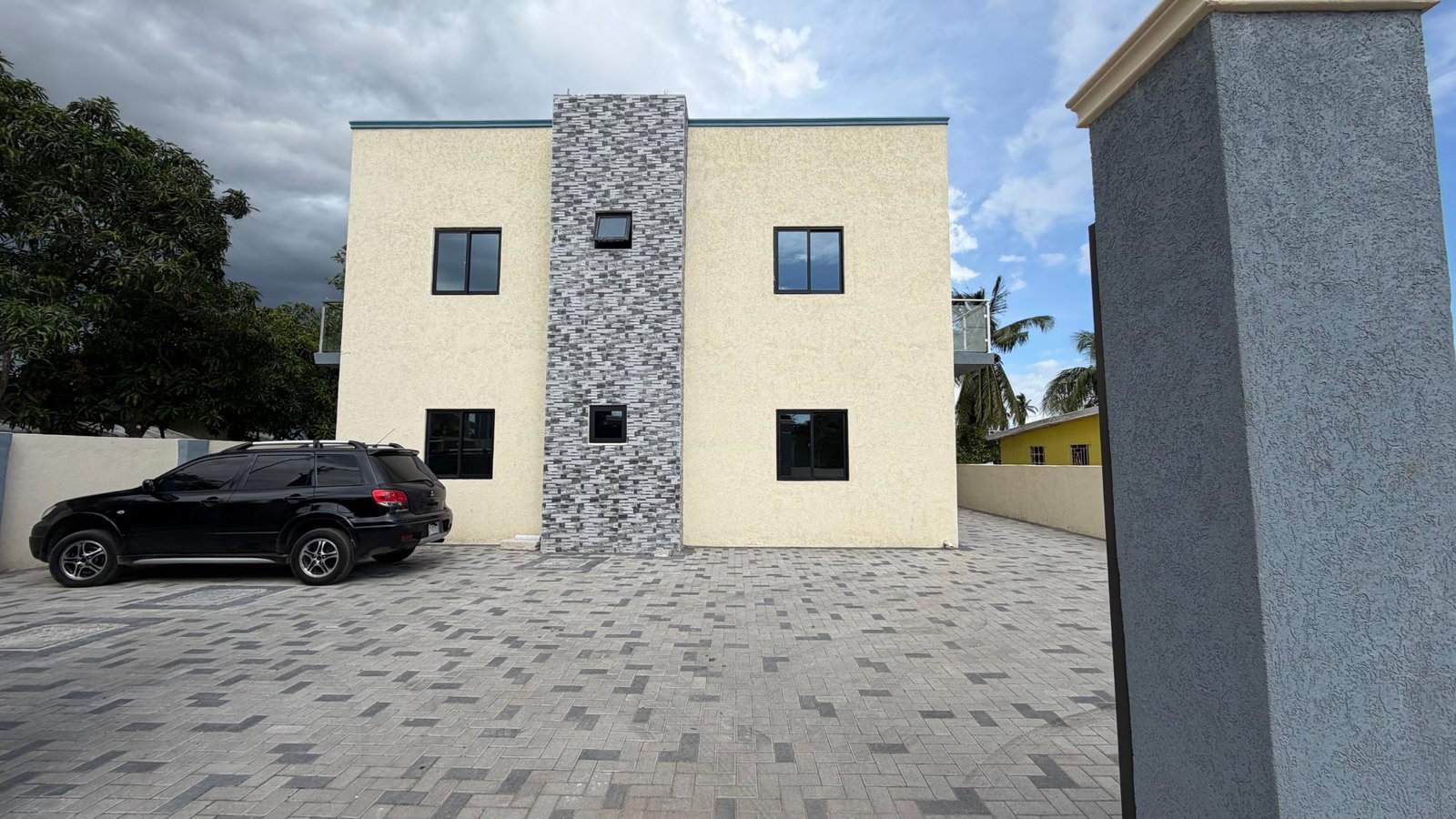 Ninth image of 33 b Clayton Way, Willowdene in Spanish Town, St. Catherine, Jamaica - property is For Sale