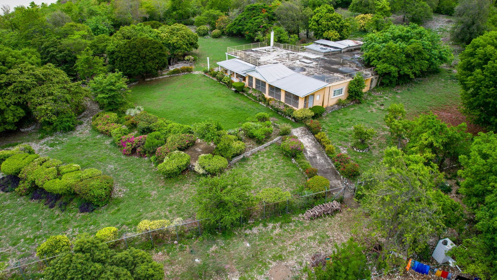 Fourth image of 1 Hillside, Yallas st Thoma in Yallahs, St. Thomas, Jamaica - property is For Sale