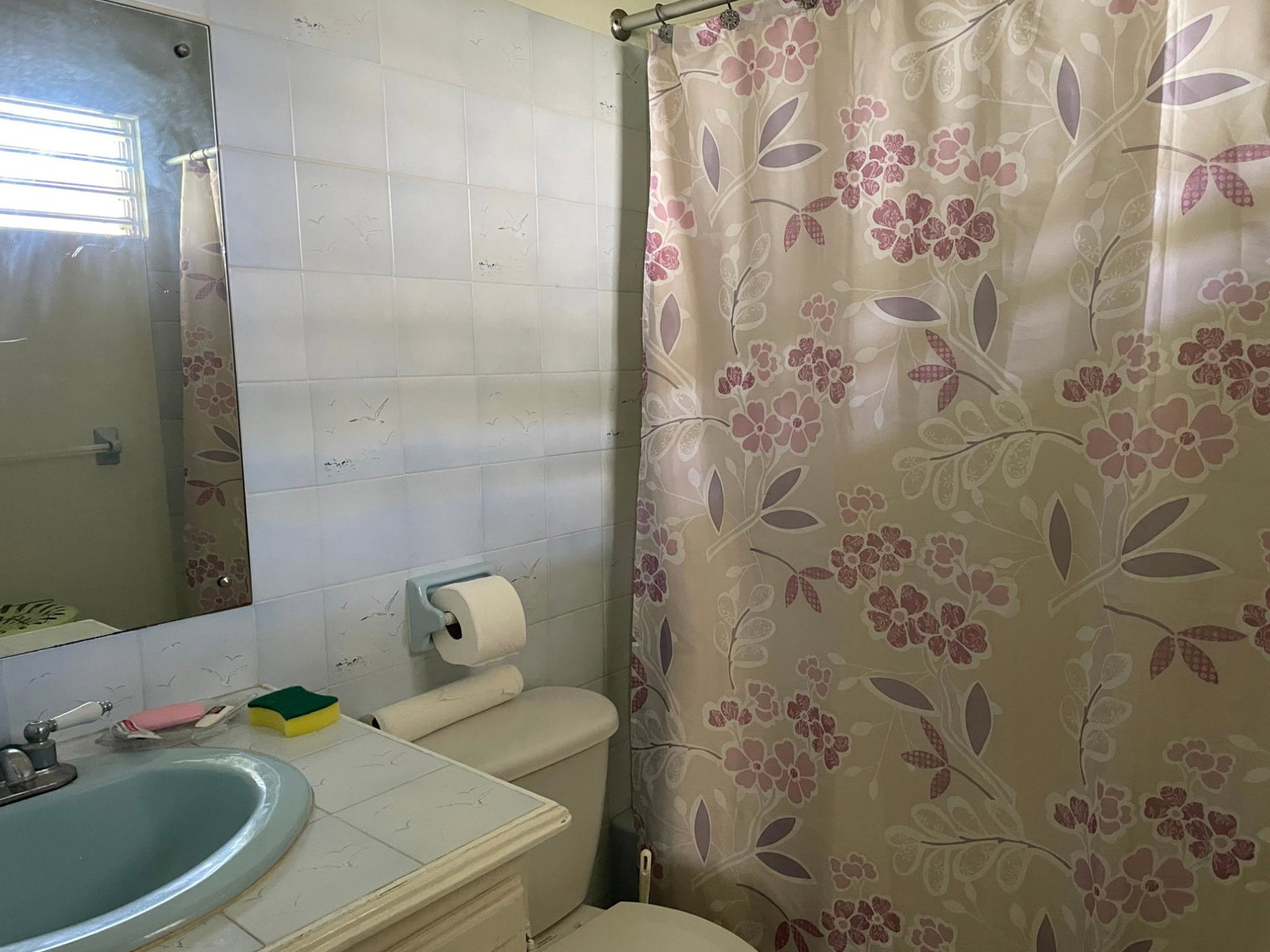 Eleventh image of 2-2 Lakeview Avenue in Tower Isle, St. Mary, Jamaica - property is For Sale