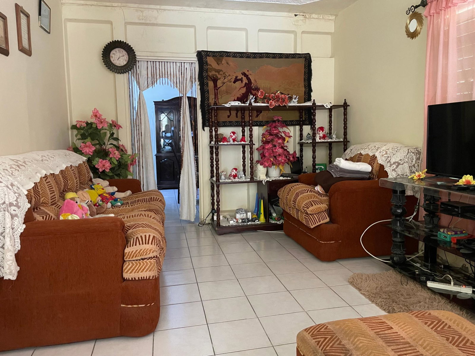 Second image of 894 East Chedwin in Greater Portmore, St. Catherine, Jamaica - property is For Sale