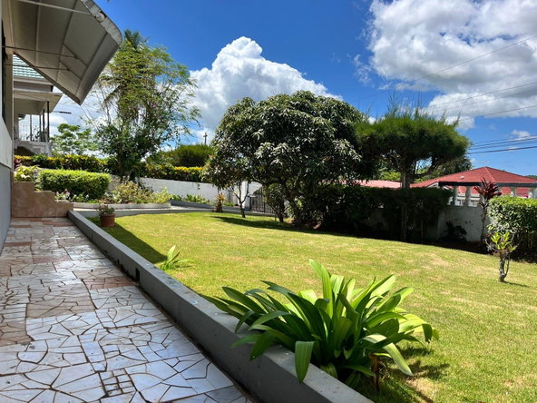 Tenth image of 16-1/2 Bonito Crescent in Mandeville, Manchester, Jamaica - property is For Sale