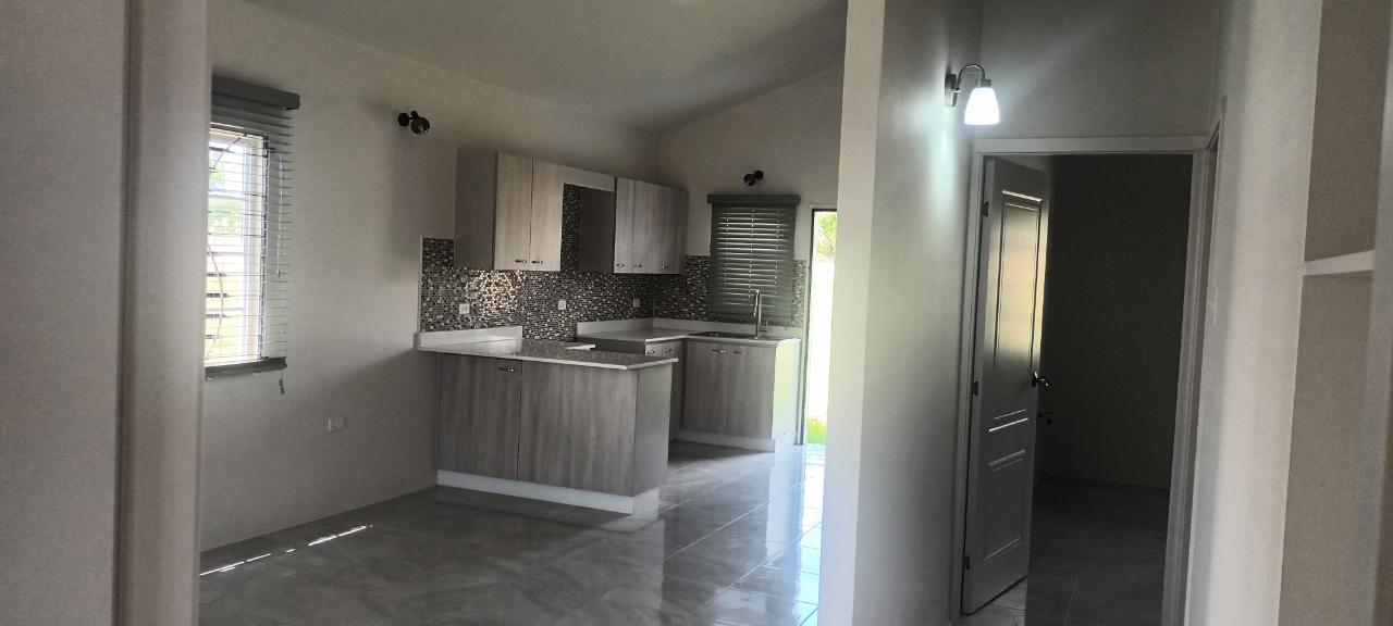 Seventh image of 1617 Phoneix Park Village ph 5 in Phoenix Park, St. Catherine, Jamaica - property is For Sale
