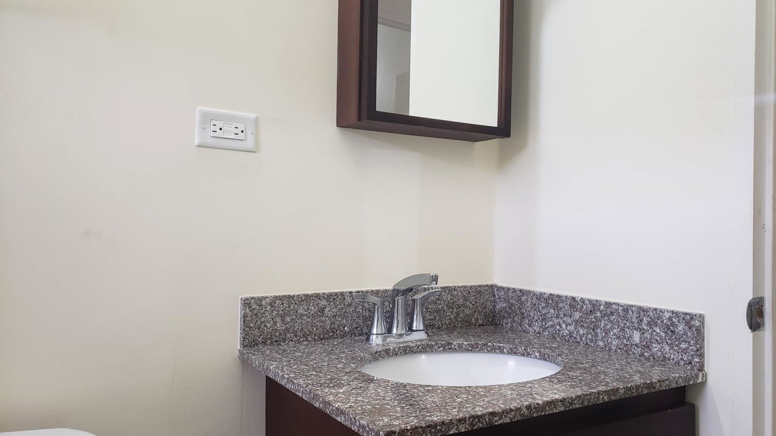 Sixth image of 698 Cornwall Boulevard in STONEBROOK, Trelawny, Jamaica - property is For Sale