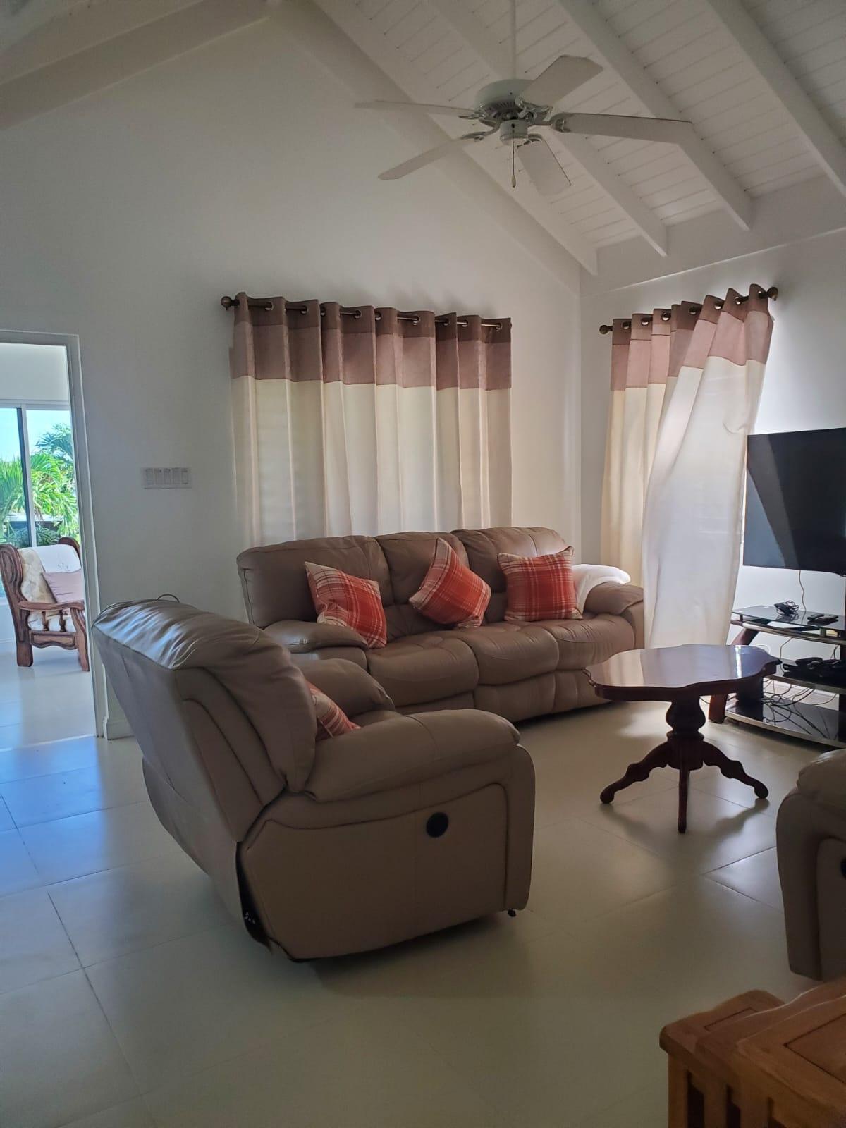 Fourth image of 526 Papaya Ave. Coolshade, ri in Richmond, St. Ann, Jamaica - property is For Sale