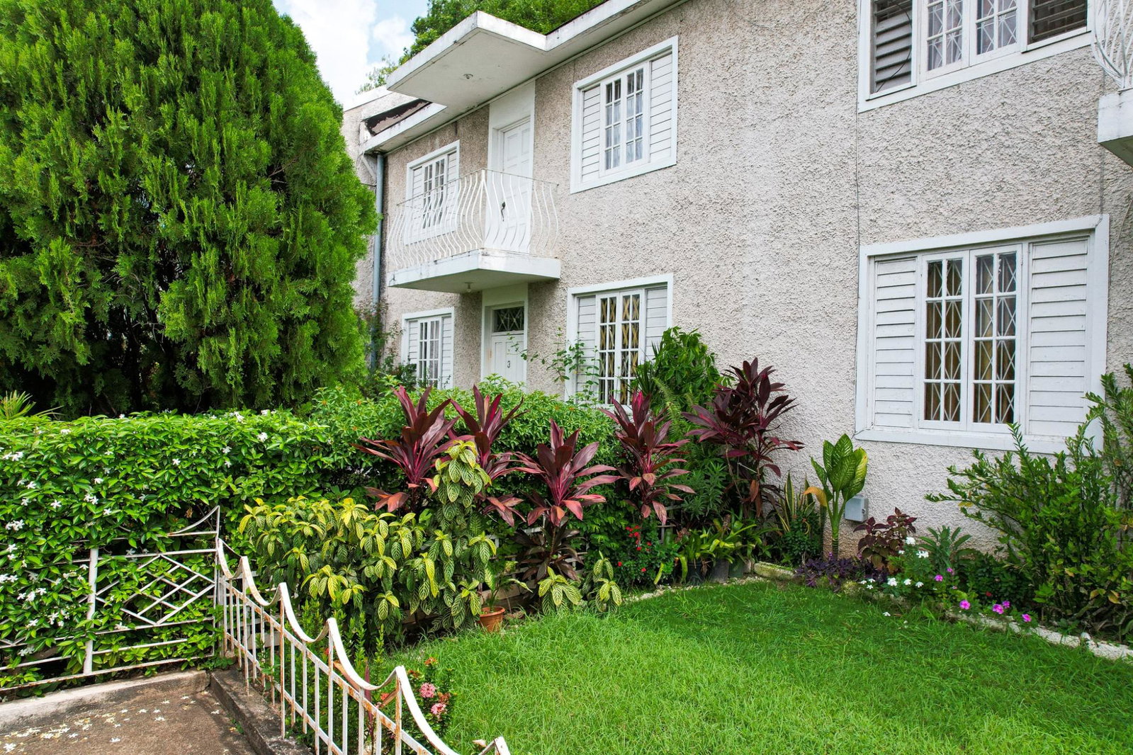 Fourth image of Th#3-88a Mannings Hill Road in Constant Spring P.O., St. Andrew, Jamaica - property is For Sale