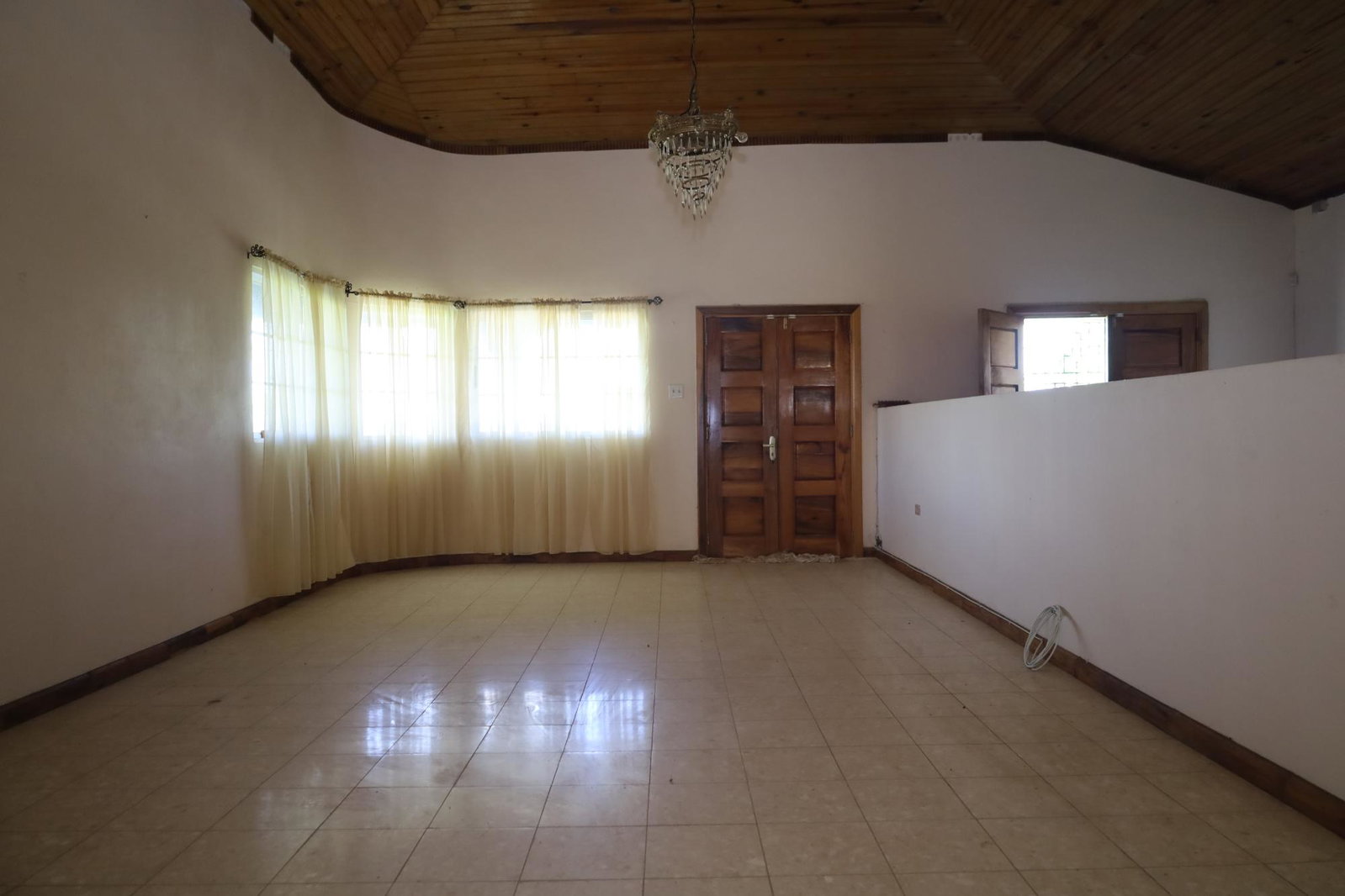 Second image of Knowles Crescent in Mandeville, Manchester, Jamaica - property is For Sale