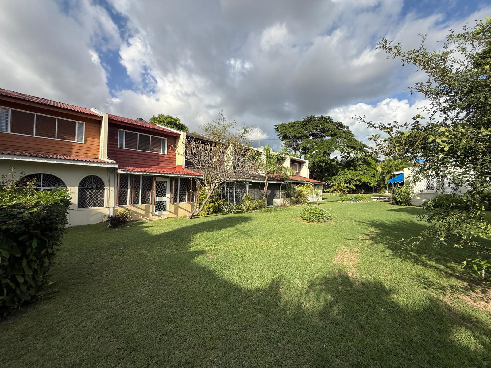 Fourth image of T/h 7-5 Kingsway in Kingston 10, St. Andrew, Jamaica - property is For Sale