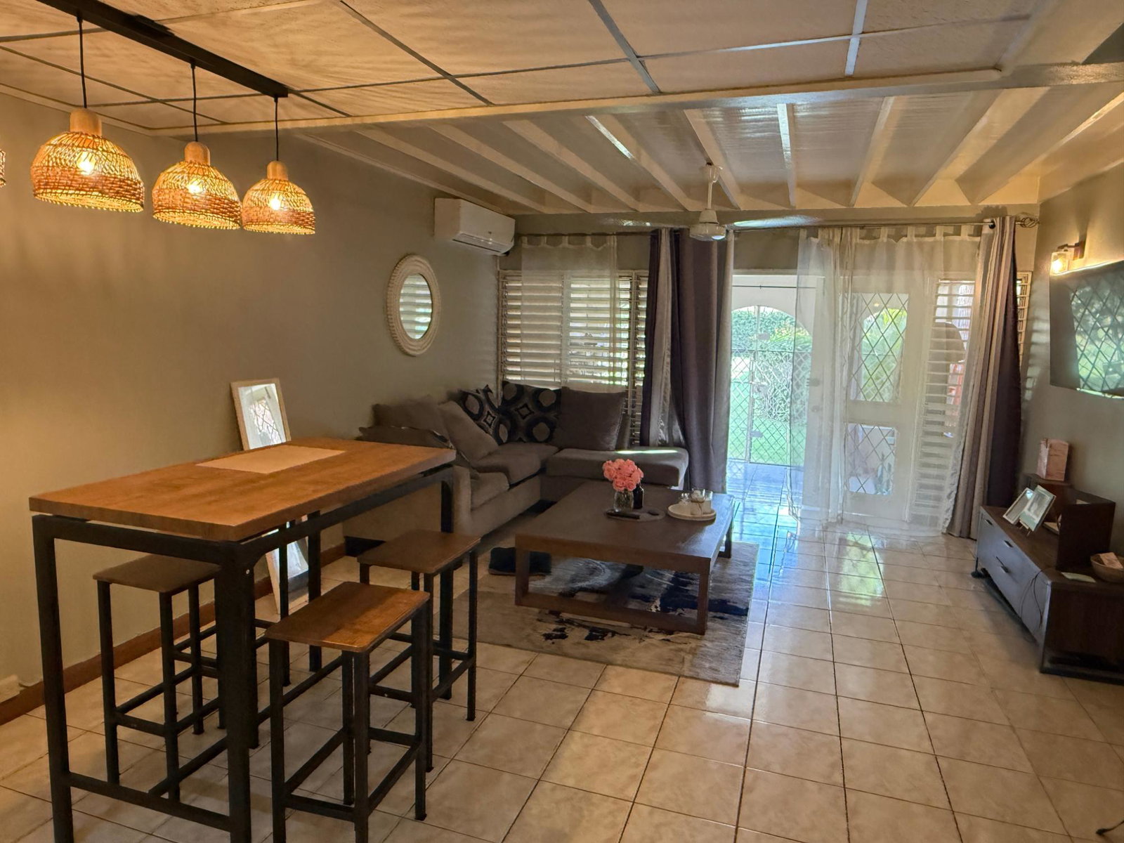 Seventh image of T/h 7-5 Kingsway in Kingston 10, St. Andrew, Jamaica - property is For Sale