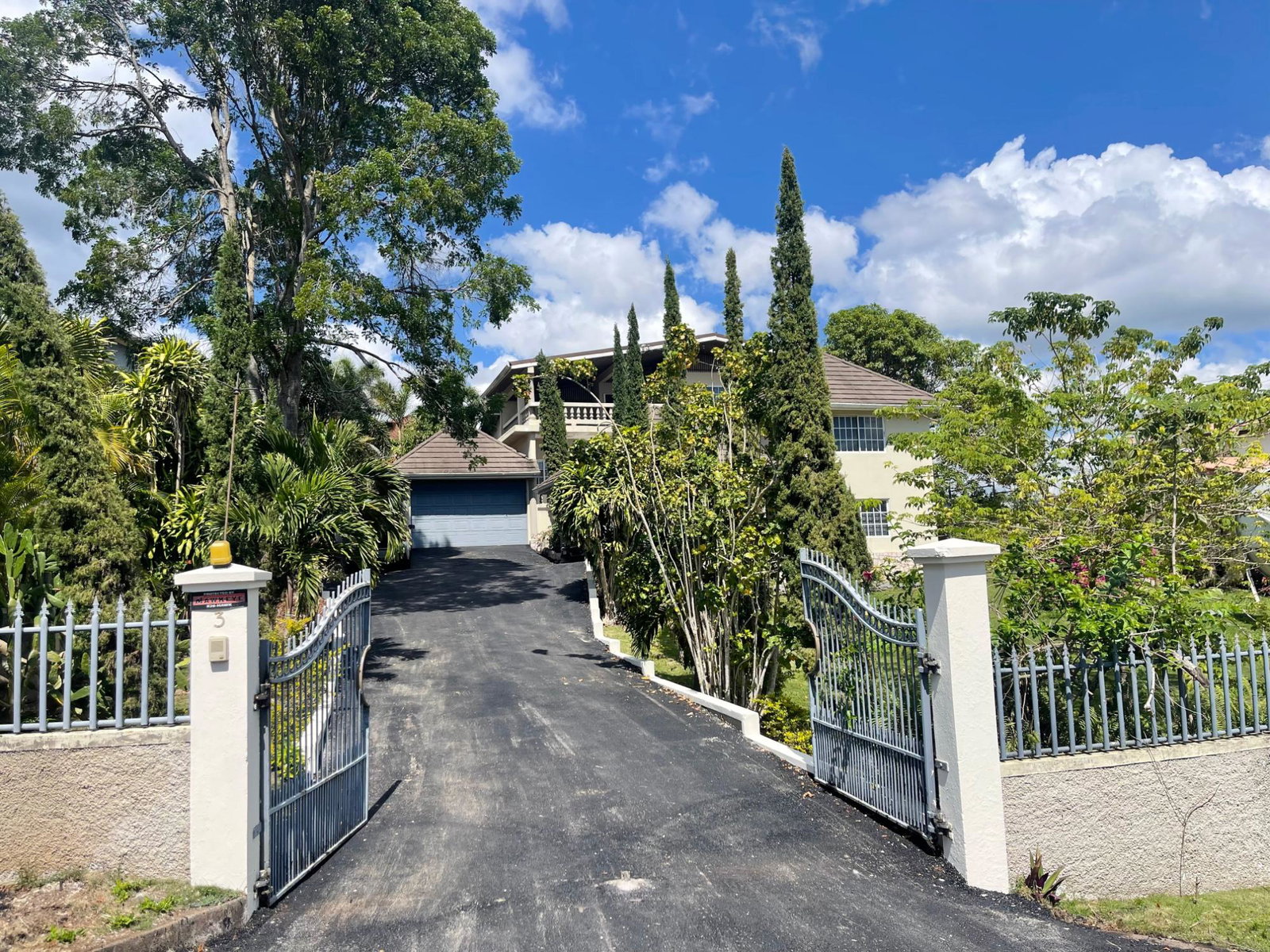 Second image of Julie Drive, Ingleside in East Ingleside Gaedens, Manchester, Jamaica - property is For Sale