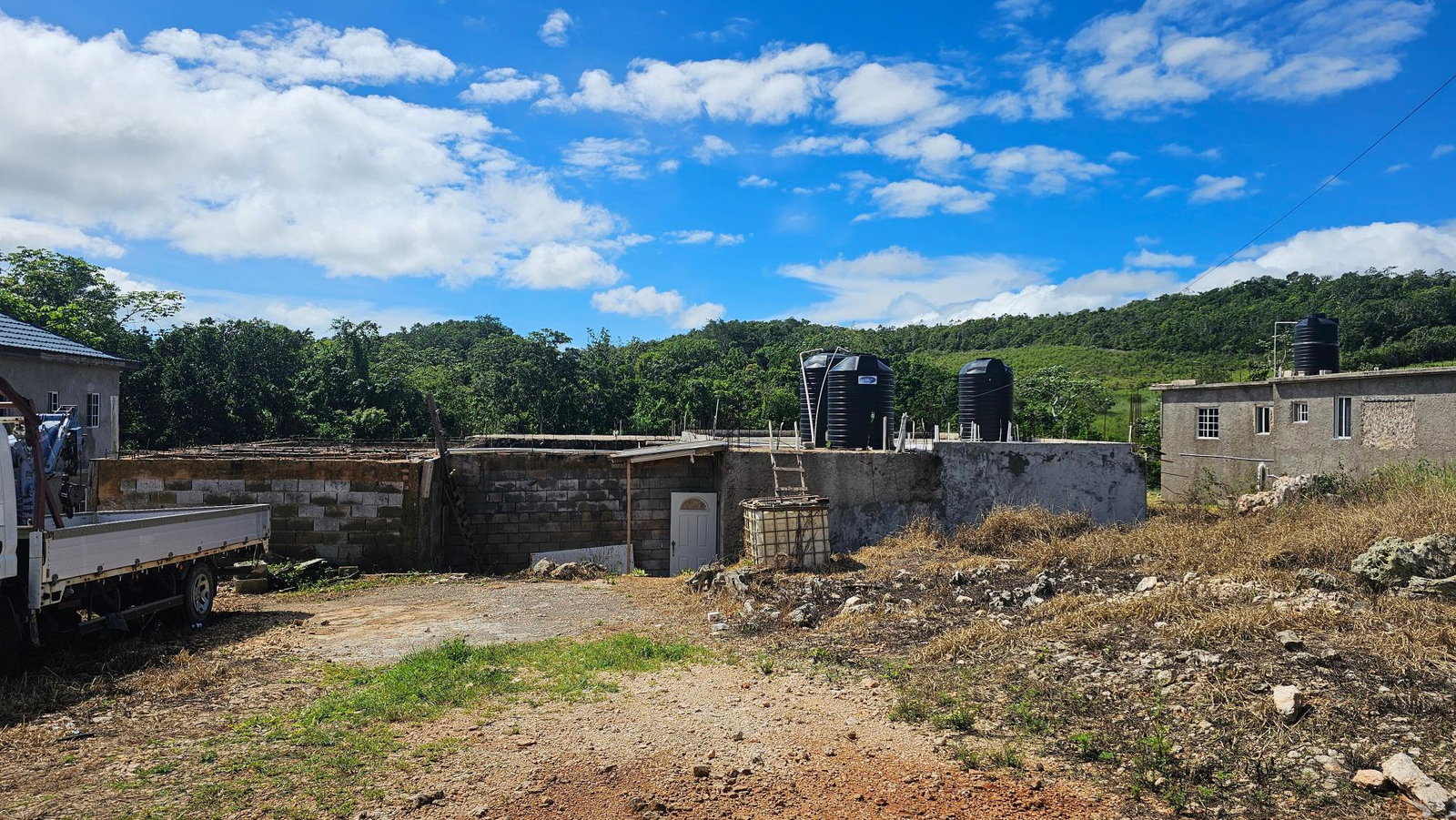Second image of 5 Part Abingdon, Newport, m in Newport, Manchester, Jamaica - property is For Sale