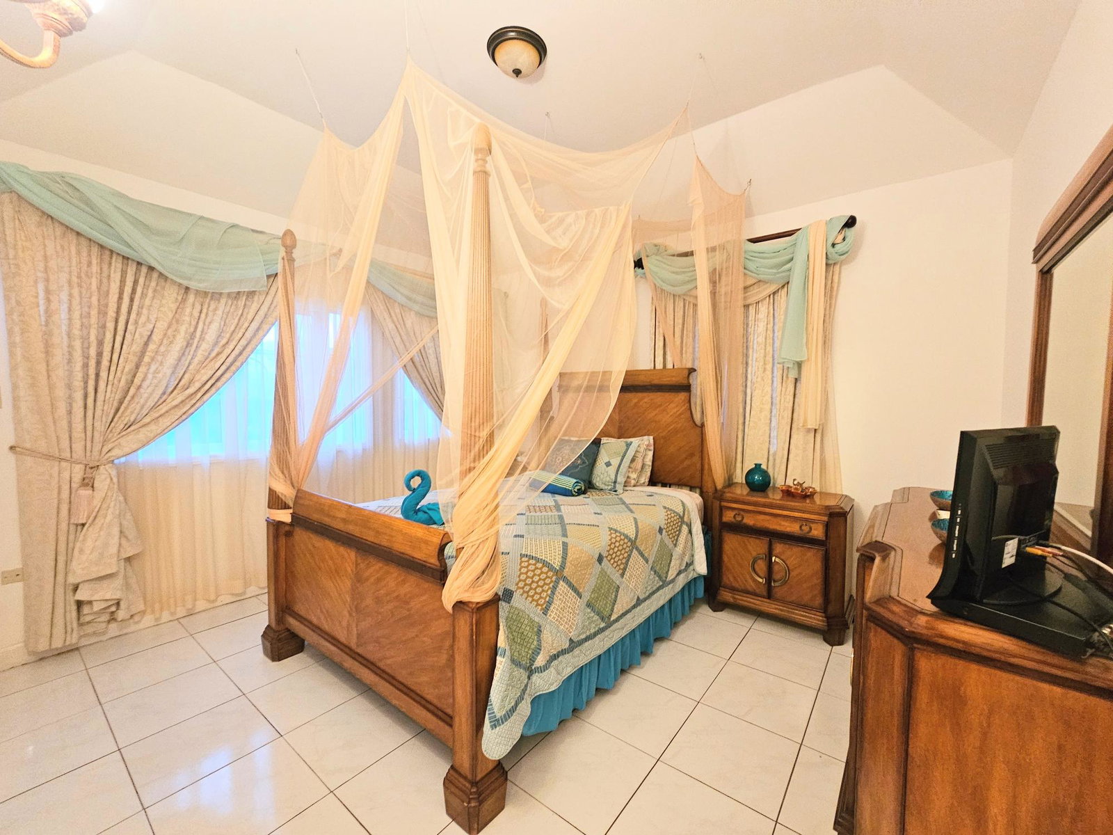 Nineteenth image of 35-205 Mango Walk Country Club in Montego Bay, St. James, Jamaica - property is For Sale