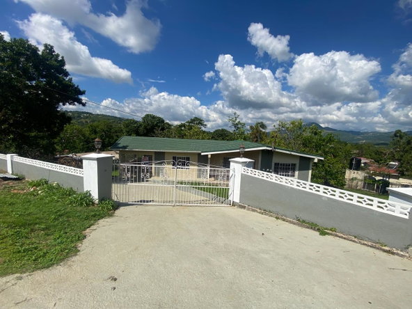 Seventh image of 15 Windsor Lodge in Royal Flat, Manchester, Jamaica - property is For Sale