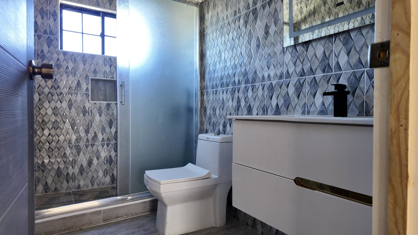 Eleventh image of Wharton in Santa Cruz, St. Elizabeth, Jamaica - property is For Sale