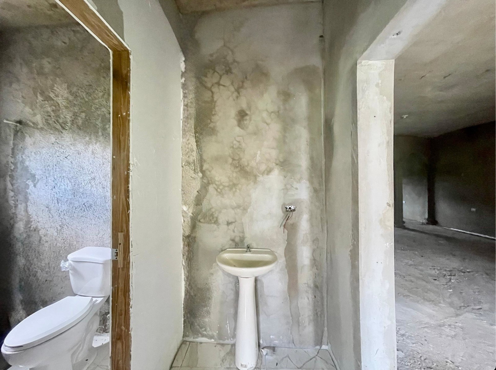 Twenty-Fifth image of 2 Knollis, Bog Walk in Bog Walk, St. Catherine, Jamaica - property is For Sale