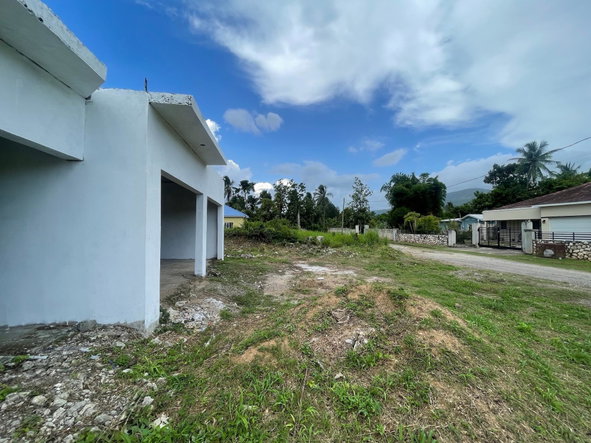Fourth image of 2 Knollis, Bog Walk in Bog Walk, St. Catherine, Jamaica - property is For Sale