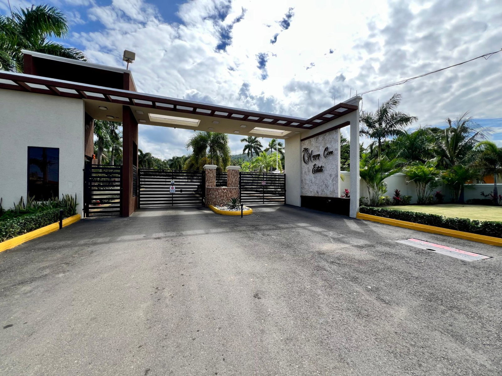 Fifth image of 32 Happy Cove Estates in Ocho Rios, St. Ann, Jamaica - property is For Sale