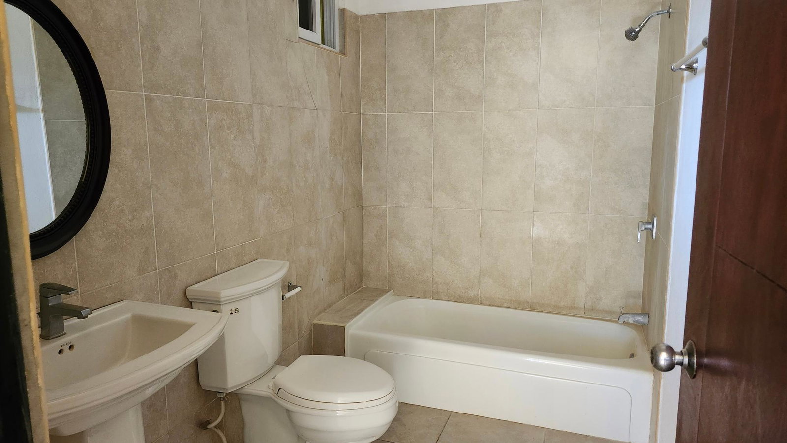 Tenth image of 11-8 Washington Drive, Kgn 10 in Kingston 10, St. Andrew, Jamaica - property is For Sale