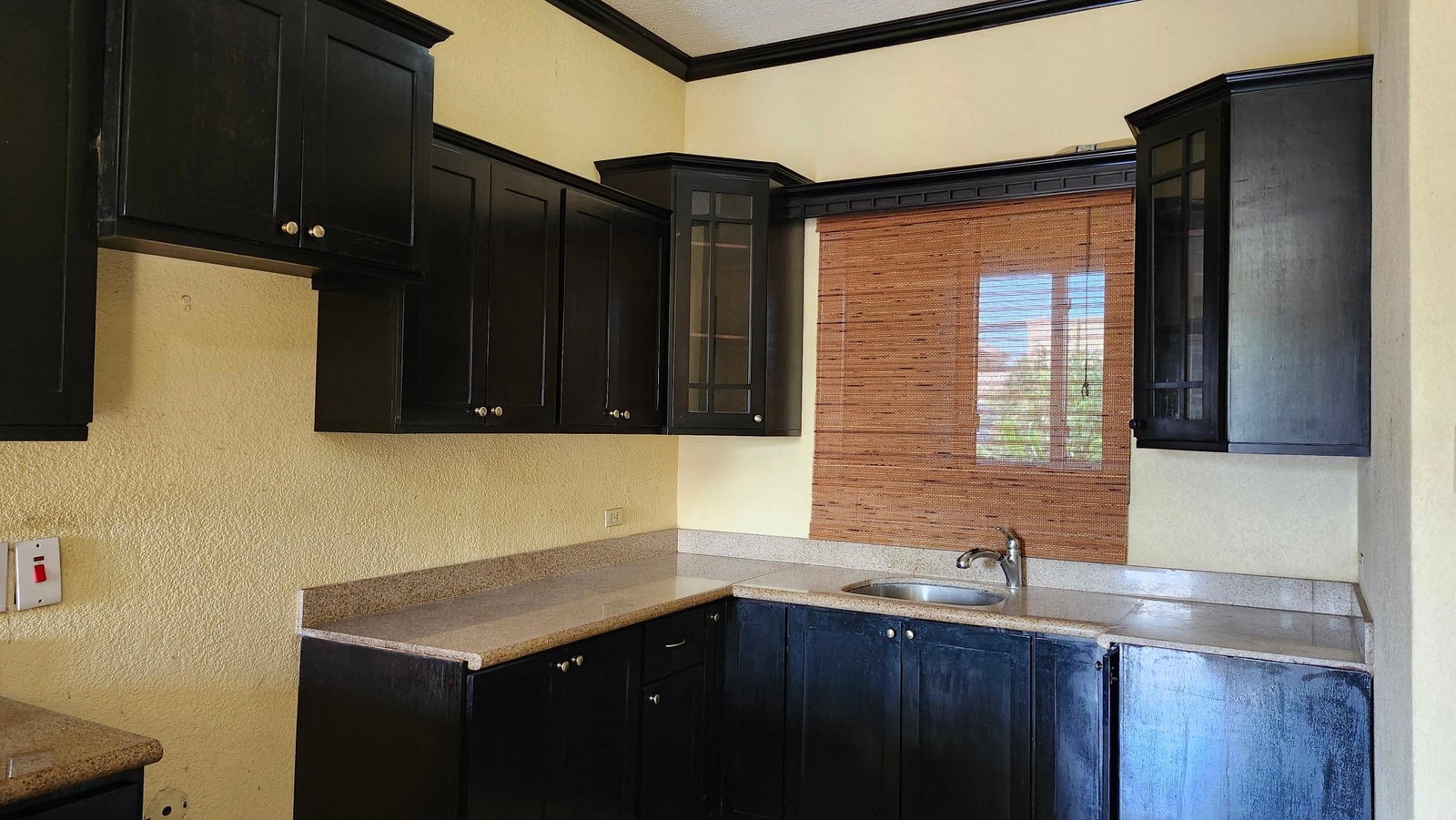 Fourth image of 11-8 Washington Drive, Kgn 10 in Kingston 10, St. Andrew, Jamaica - property is For Sale