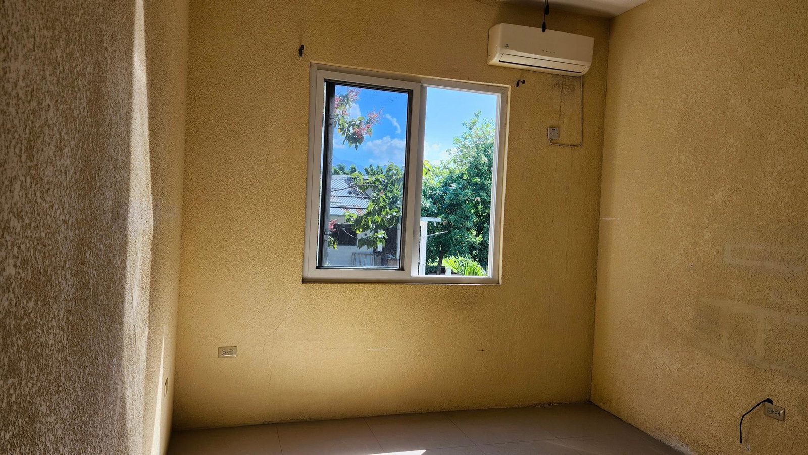 Eighth image of 11-8 Washington Drive, Kgn 10 in Kingston 10, St. Andrew, Jamaica - property is For Sale