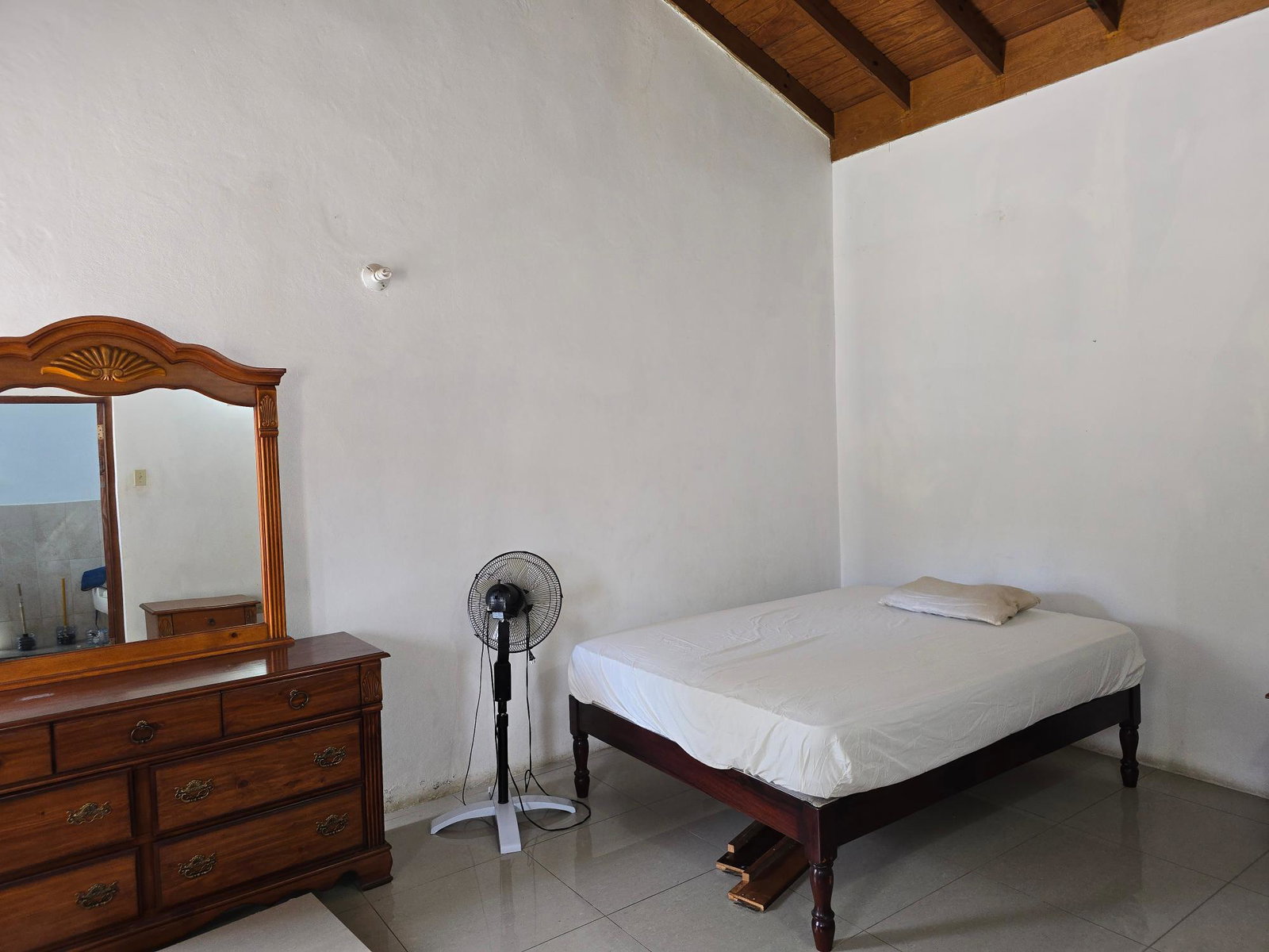 Seventeenth image of 2- 33 University Crescent in Kingston 7, St. Andrew, Jamaica - property is For Sale