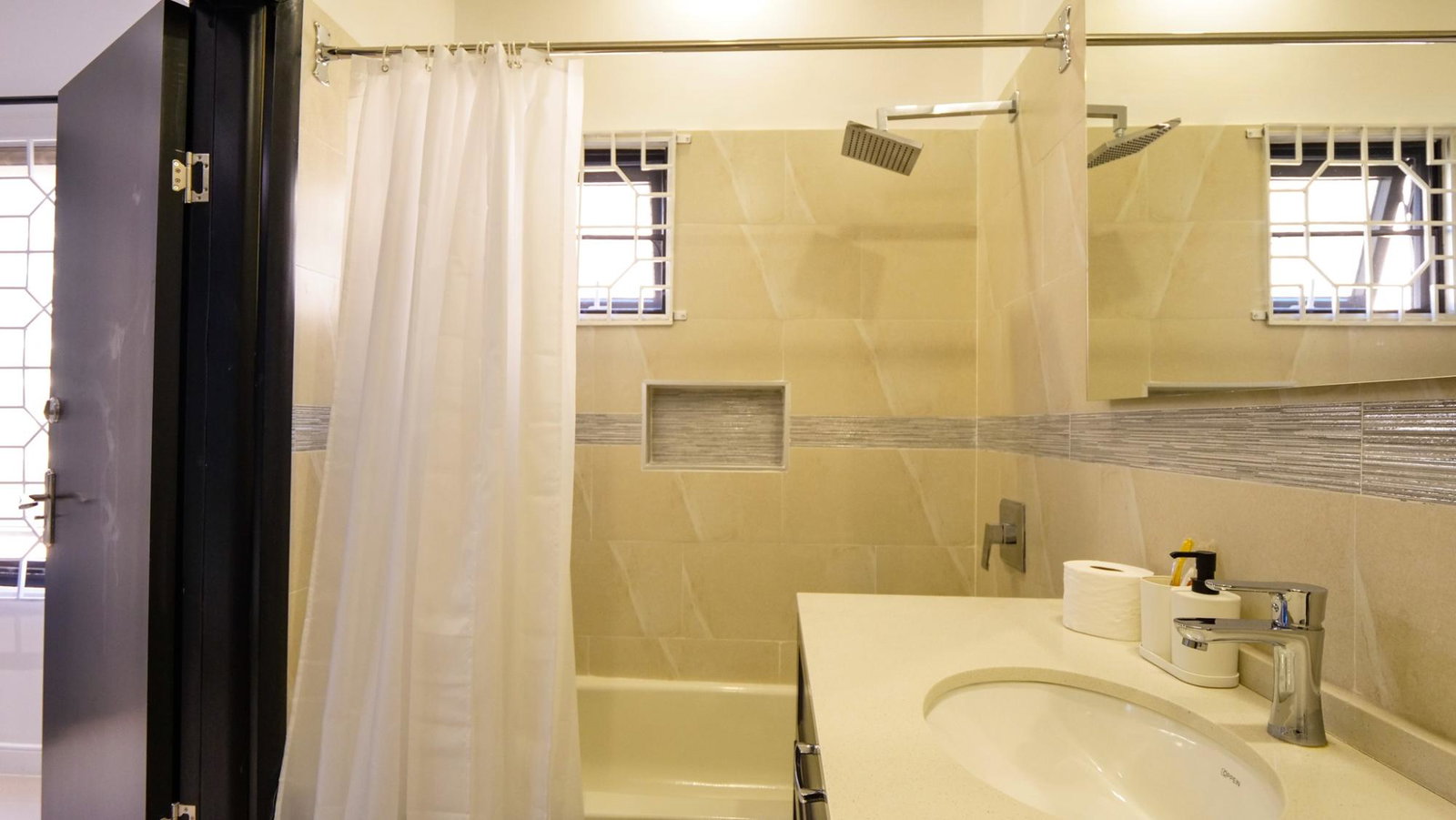 Twenty-Fifth image of 50- Pyramid Point in Ocho Rios, St. Ann, Jamaica - property is For Sale