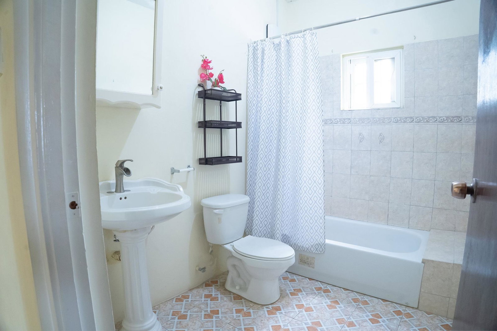 Sixteenth image of Santa Cruz in Santa Cruz, St. Elizabeth, Jamaica - property is For Sale