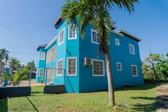 Sixth image of Santa Cruz in Santa Cruz, St. Elizabeth, Jamaica - property is For Sale
