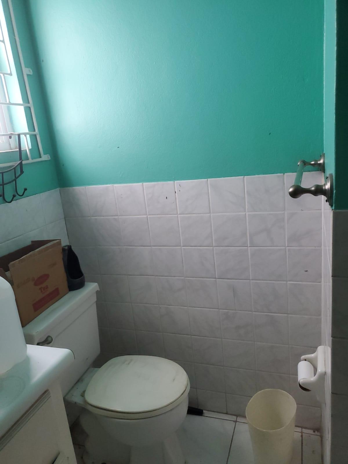 Twenty-Fifth image of 14 Laurel Drive, Molynes Gdn in Kingston 10, St. Andrew, Jamaica - property is For Sale