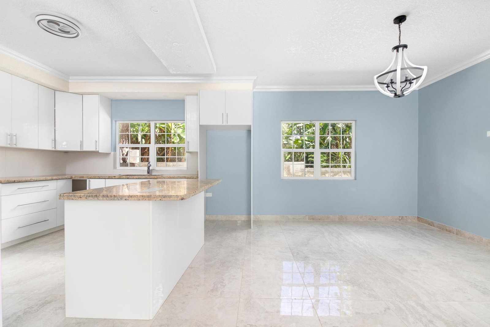 Tenth image of Unit 2-4 Ingleside 12 Battersea rd in Mandeville, Manchester, Jamaica - property is For Sale