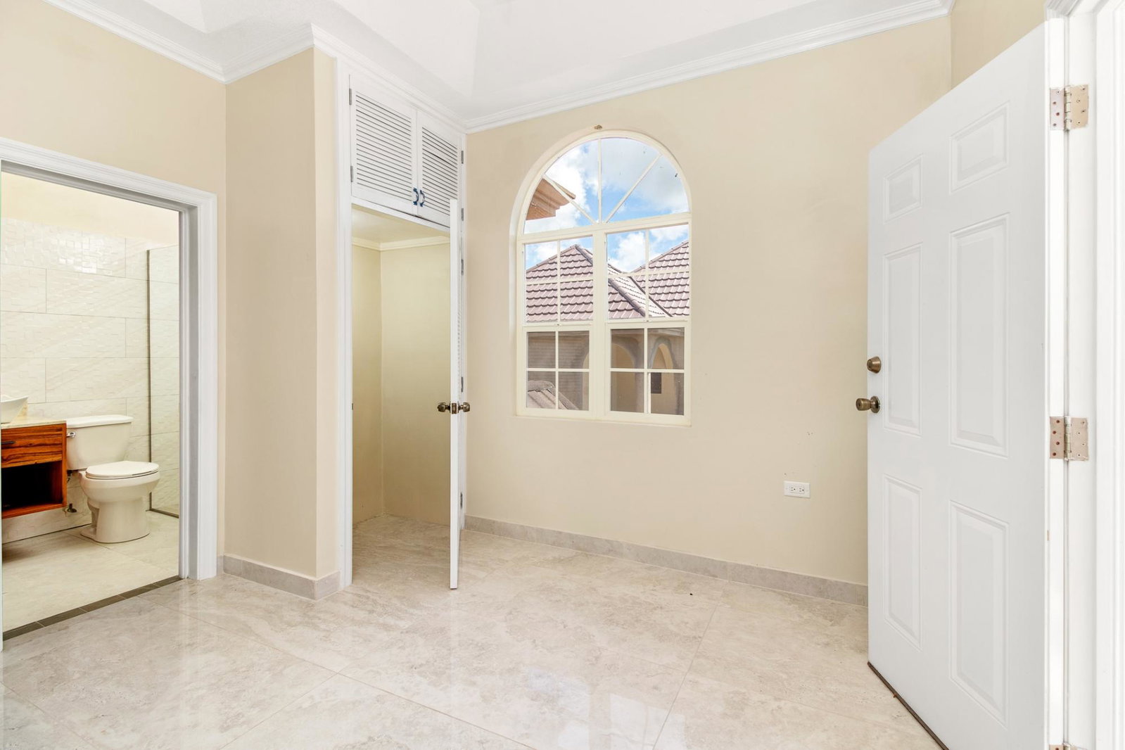 Nineteenth image of Unit 3- 12 Battersea rd Ingleside in Mandeville, Manchester, Jamaica - property is For Sale