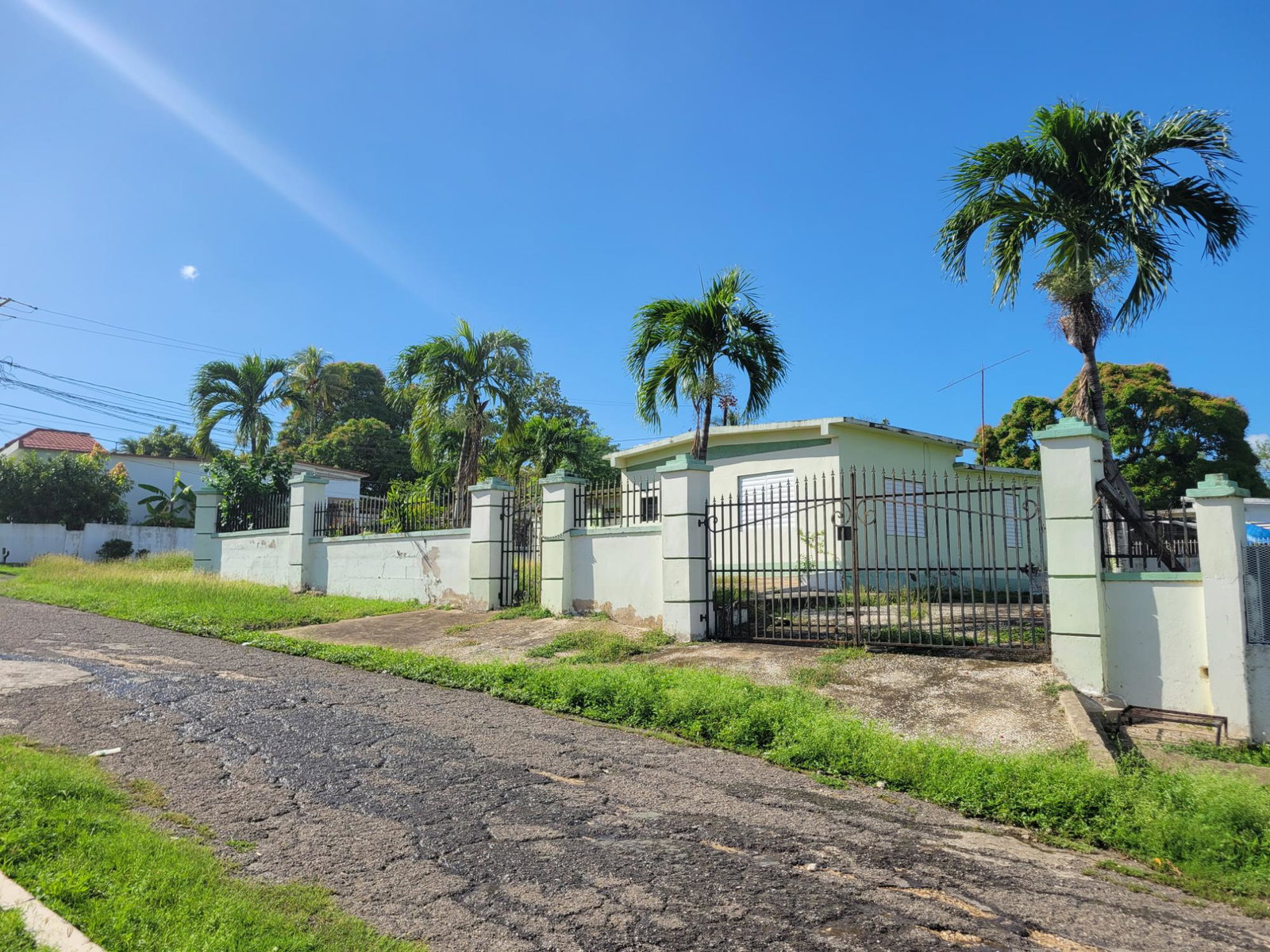 Second image of 2 Renfield Drive in Ensom City, St. Catherine, Jamaica - property is For Sale