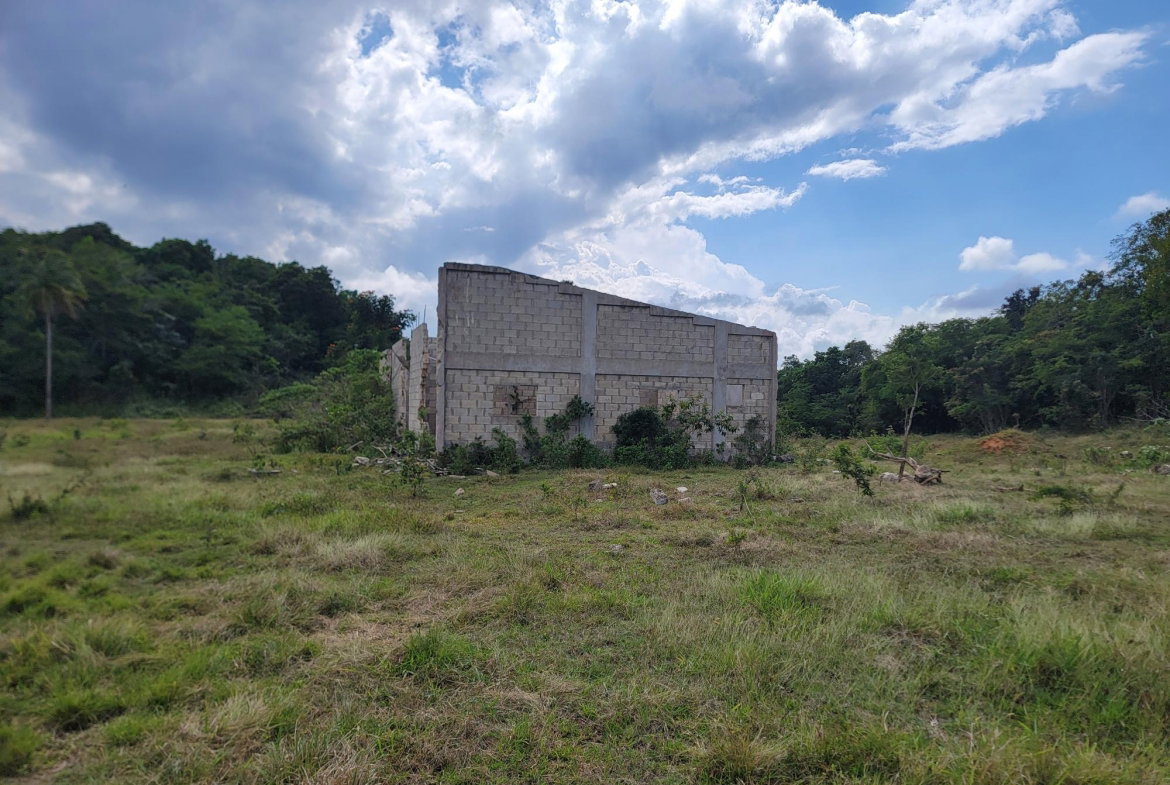 Second image of Brampton District in Jackson Town, Trelawny, Jamaica - property is For Sale