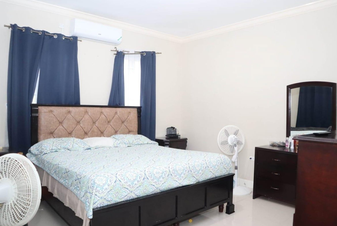 Eighth image of 3-19 Sunrise Drive, Kingston 1 in Kingston 19, St. Andrew, Jamaica - property is For Rent