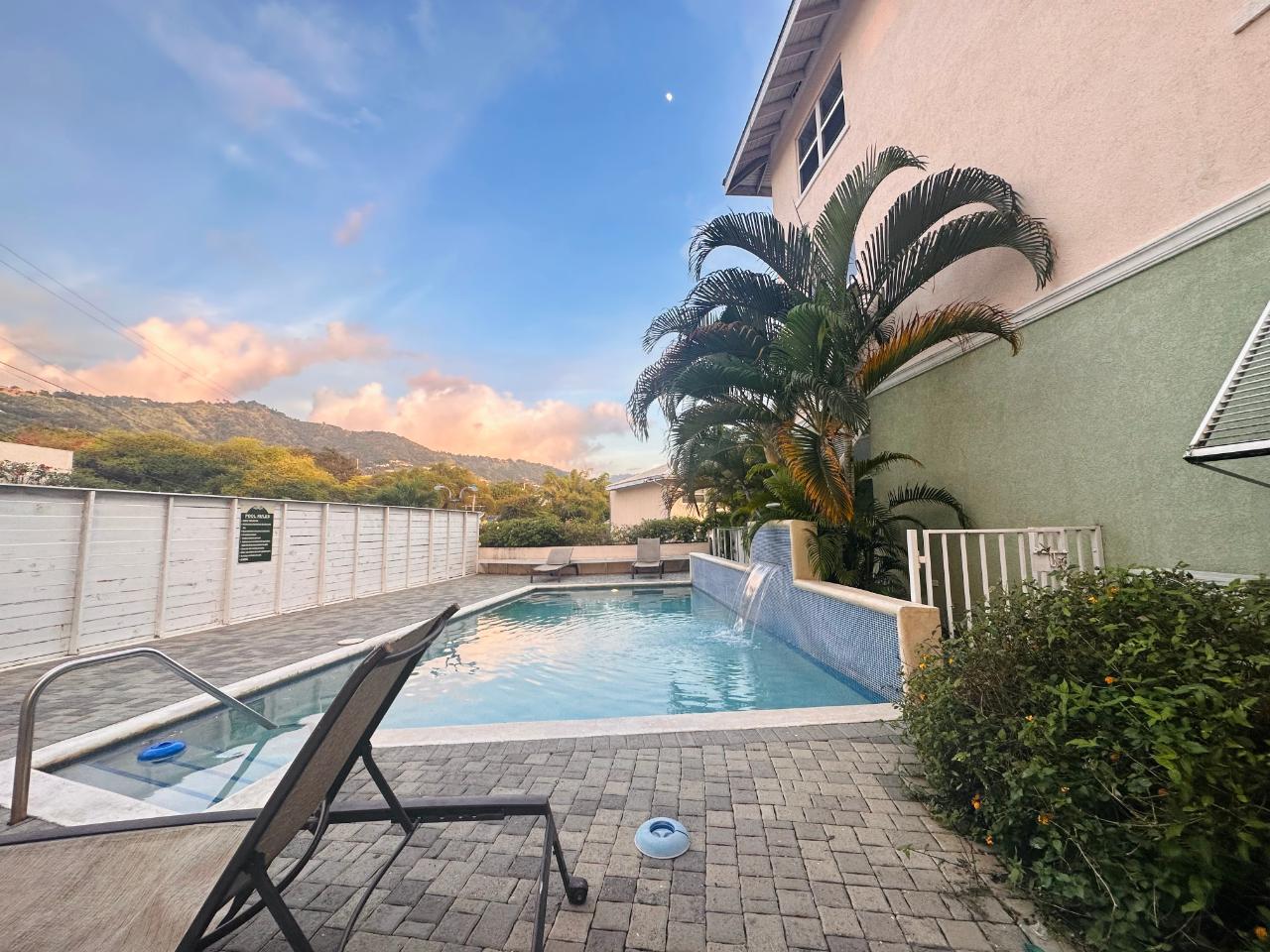 2-Bedroom-Apartment-for-Sale-in-Graham-Heights-St.-Andrew Twelfth image of 1-5 Graham Heights in Kingston 8, St. Andrew, Jamaica - property is For Sale
