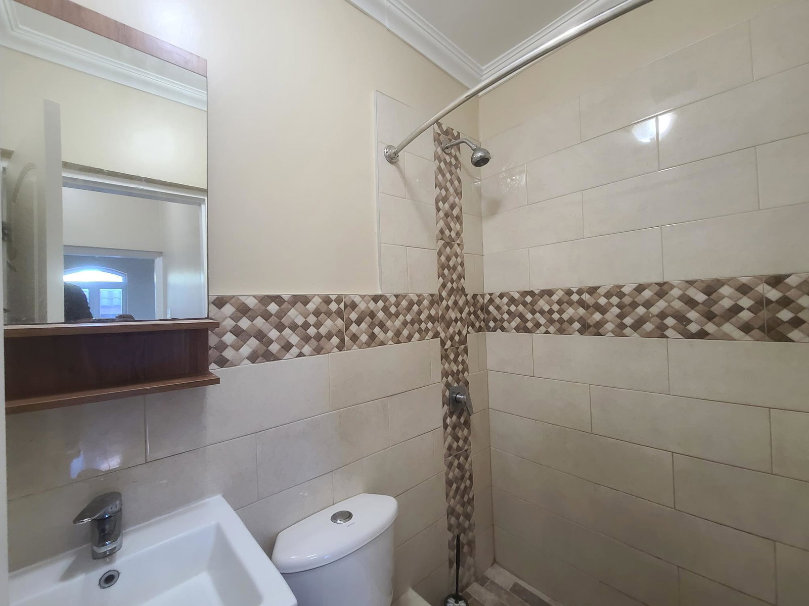 Tenth image of 26 Grosvenor Avenue in Kingston 8, St. Andrew, Jamaica - property is For Sale