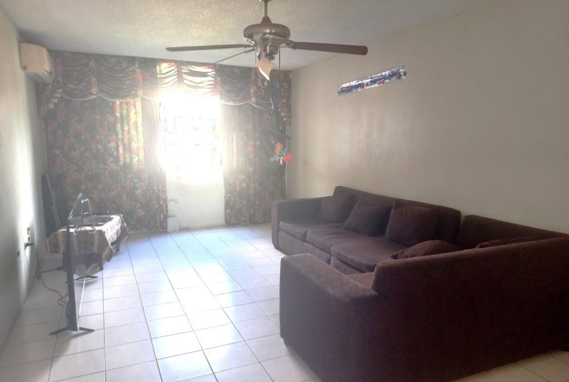 Fifth image of Apt#204-oakwood Constant Spring Road, Kgn in Kingston 8, St. Andrew, Jamaica - property is For Sale