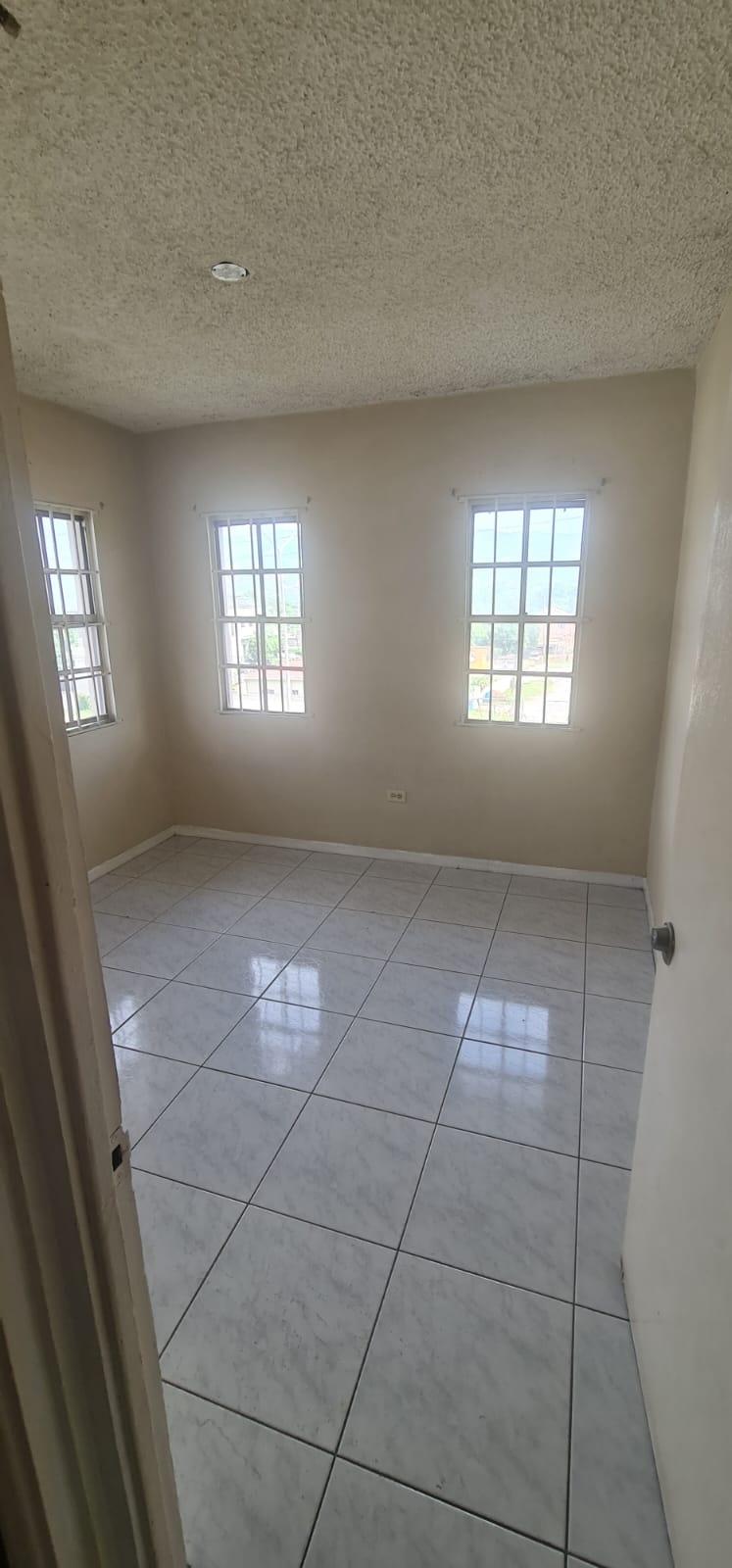 Eleventh image of 11e-2 Gilmour Drive in KINGSTON, Kingston, Jamaica - property is For Sale