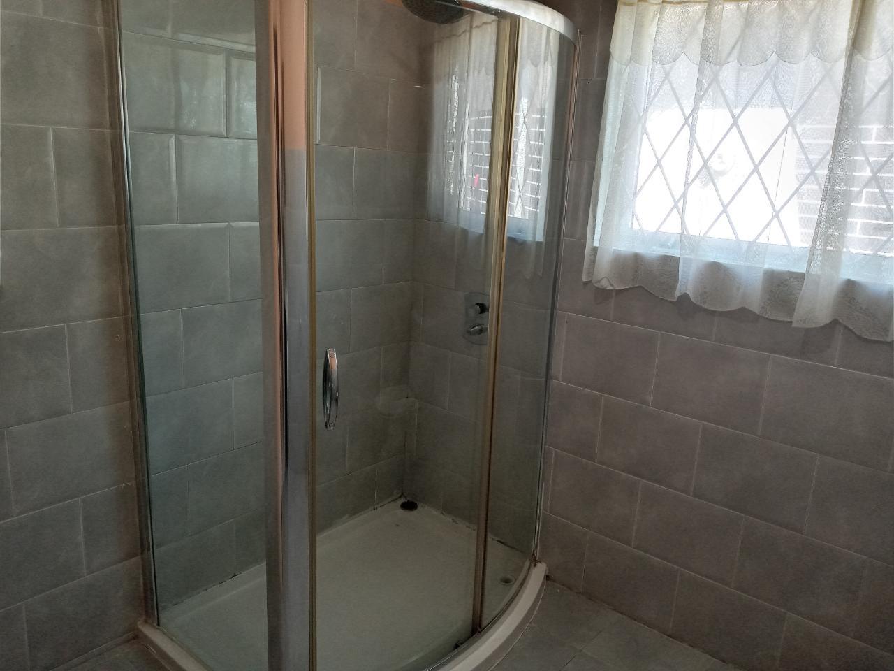 Ninth image of 3- Three Oaks Gardens in Kingston 19, St. Andrew, Jamaica - property is For Rent