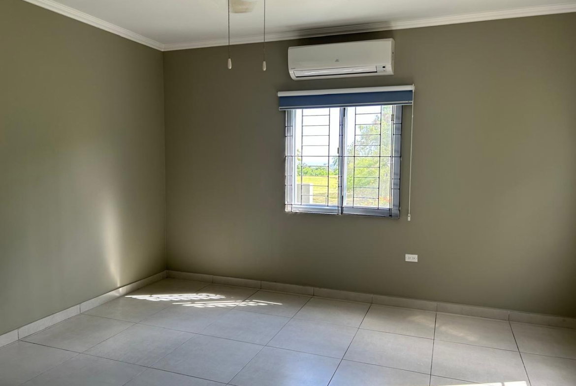 Fourteenth image of 31d-16 Garden Close in Kingston 8, St. Andrew, Jamaica - property is For Rent
