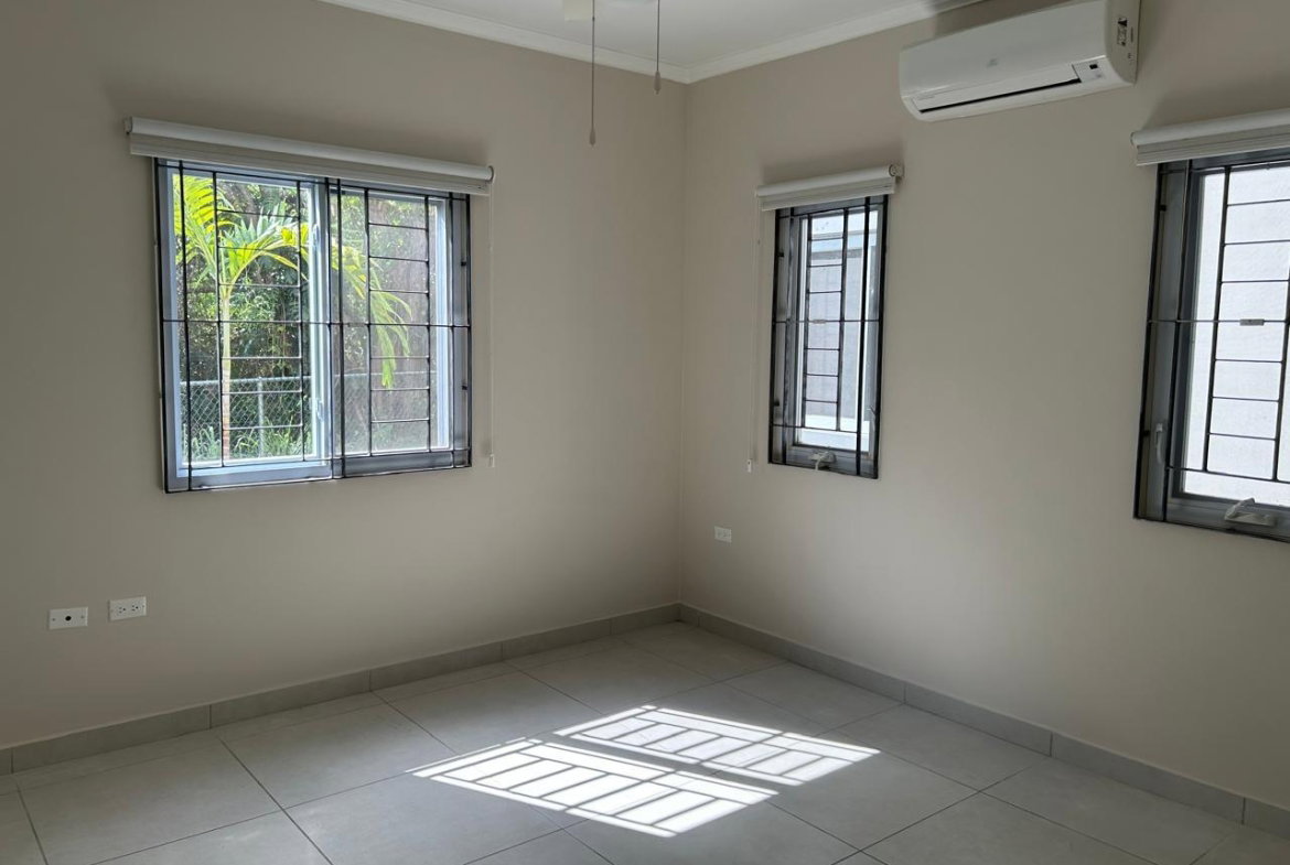 Sixteenth image of 31d-16 Garden Close in Kingston 8, St. Andrew, Jamaica - property is For Rent