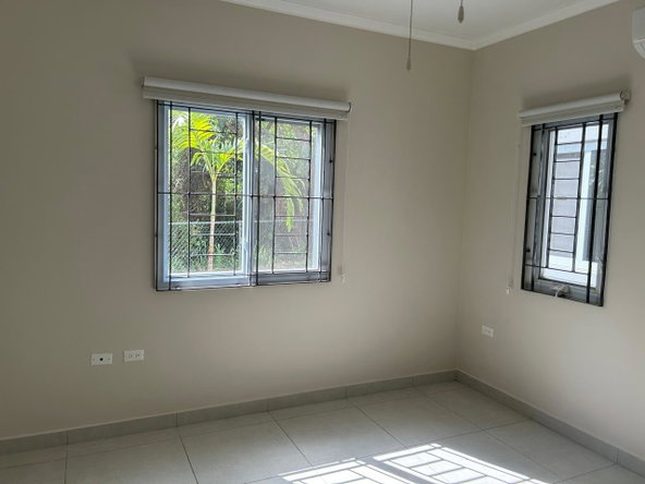 Seventeenth image of 31d-16 Garden Close in Kingston 8, St. Andrew, Jamaica - property is For Rent