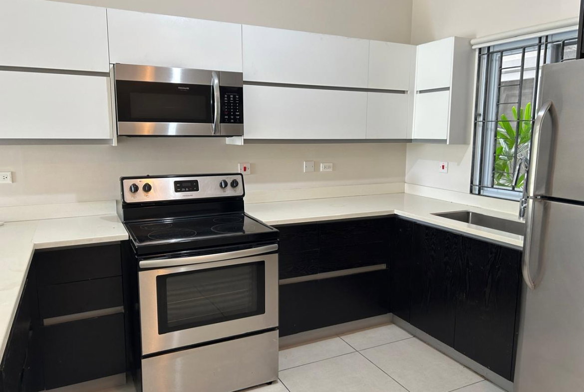 Fourth image of 31d-16 Garden Close in Kingston 8, St. Andrew, Jamaica - property is For Rent