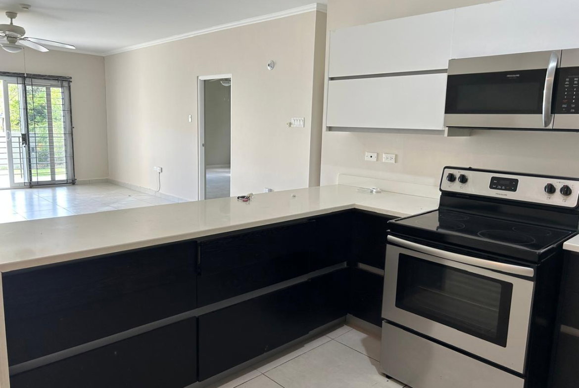 Fifth image of 31d-16 Garden Close in Kingston 8, St. Andrew, Jamaica - property is For Rent