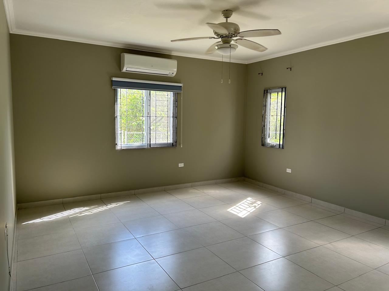 Eighth image of 31d-16 Garden Close in Kingston 8, St. Andrew, Jamaica - property is For Rent