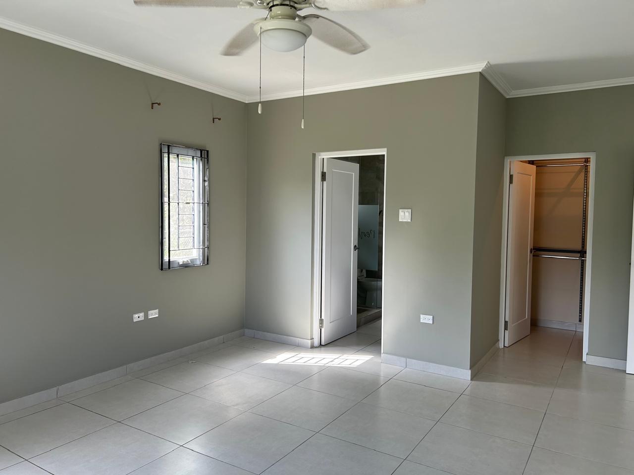 Ninth image of 31d-16 Garden Close in Kingston 8, St. Andrew, Jamaica - property is For Rent